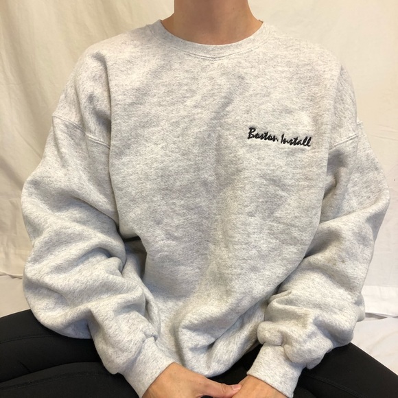 Vintage Other - Random embroidered vintage Lee ash sweatshirt